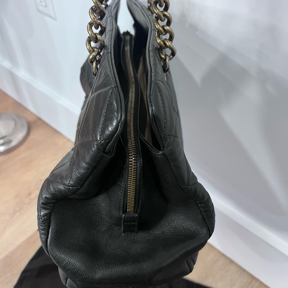 Chanel Black Quilted Shoulder Bag with Gold Accents - Picture 3 of 16
